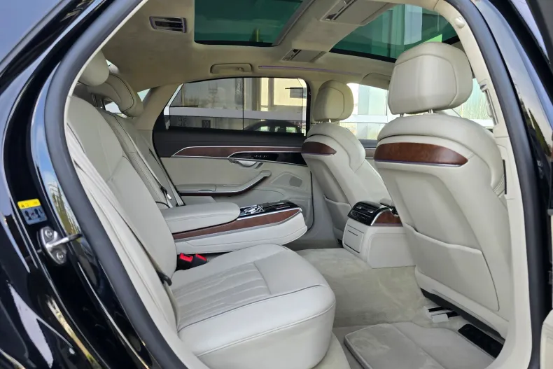 Audi A8 din 2021 cu 160.426 km - oferta AUD142557 - foto 11