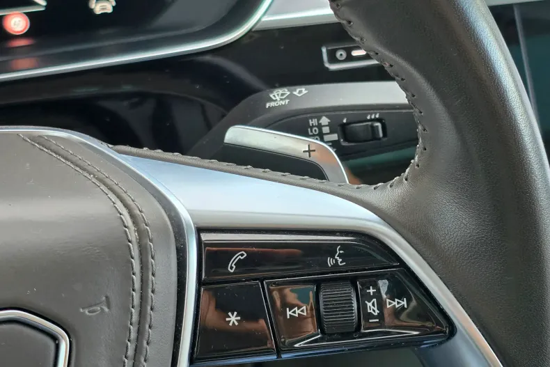 Audi A8 din 2021 cu 160.426 km - oferta AUD142557 - foto 24