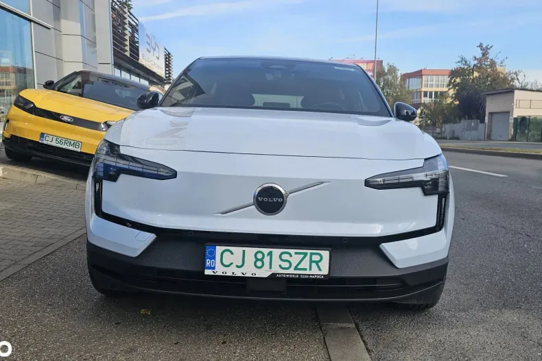 Volvo EX30 din 2024 cu 17.176 km - oferta VOL142566 - foto 2