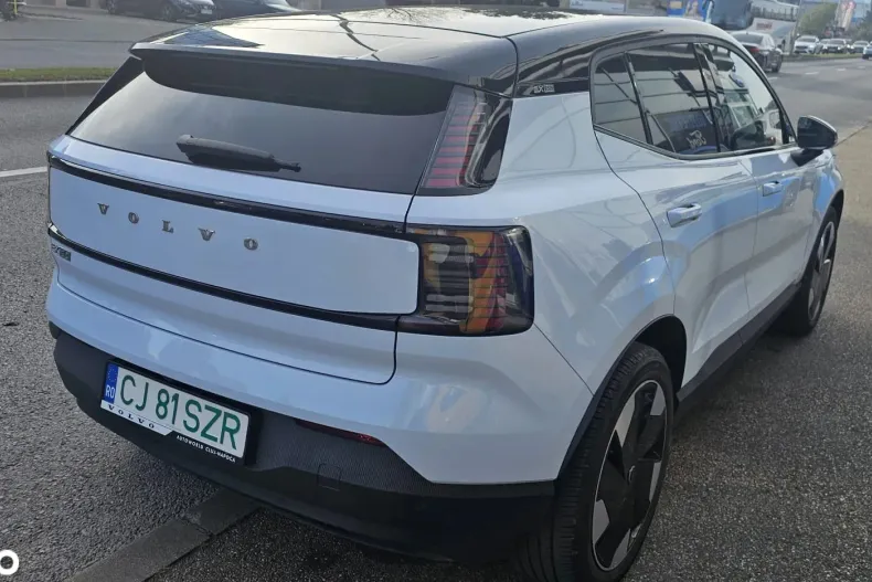 Volvo EX30 din 2024 cu 17.176 km - oferta VOL142566 - foto 4