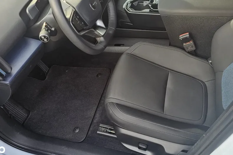 Volvo EX30 din 2024 cu 17.176 km - oferta VOL142566 - foto 15