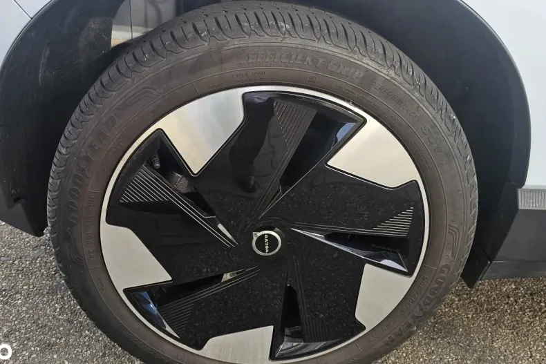 Volvo EX30 din 2024 cu 17.176 km - oferta VOL142566 - foto 18