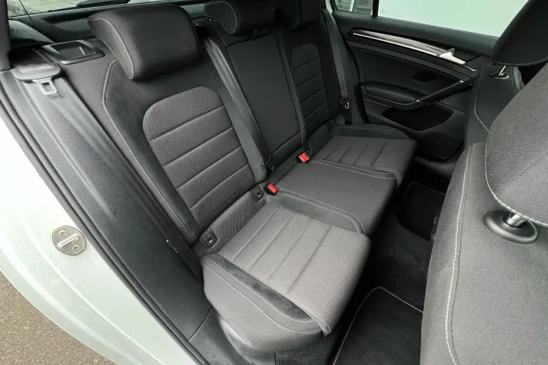 Volkswagen Golf din 2019 cu 95.234 km - oferta VOL142567 - foto 14