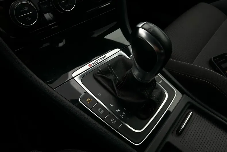 Volkswagen Golf din 2019 cu 95.234 km - oferta VOL142567 - foto 25