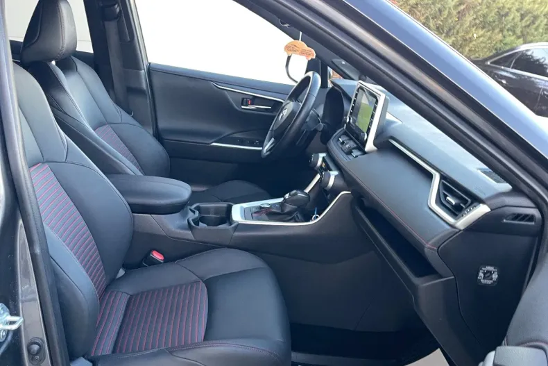 Toyota RAV4 din 2021 cu 180.000 km - oferta TOY142568 - foto 23