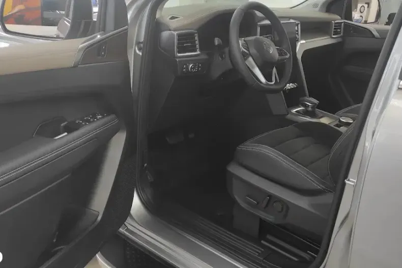 Volkswagen Amarok din 2025 cu 5 km - oferta VOL142569 - foto 9