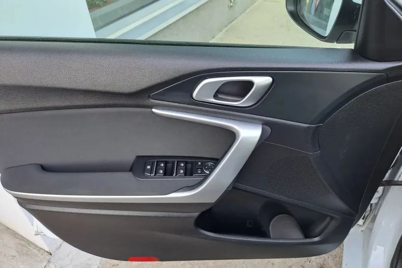 Kia Ceed din 2019 cu 108.368 km - oferta KIA142576 - foto 15