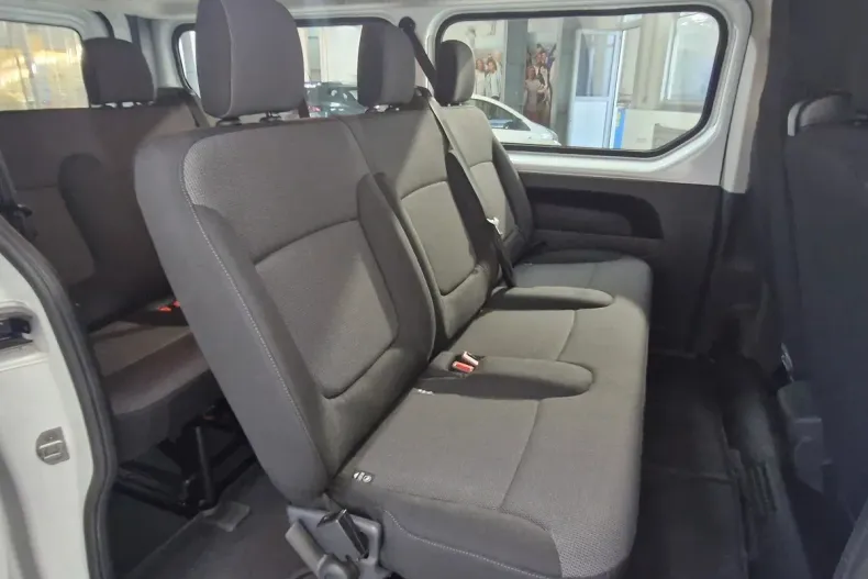 Renault Trafic din 2024 cu 12.029 km - oferta REN142577 - foto 7