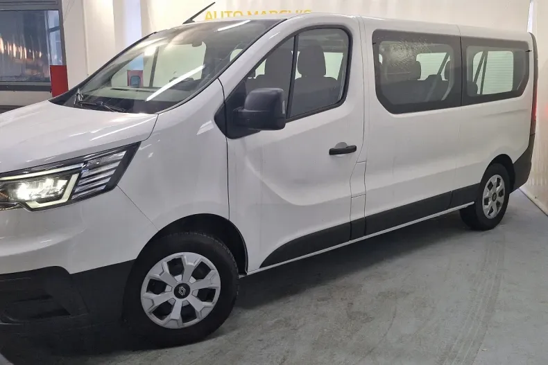 Renault Trafic din 2024 cu 12.029 km - oferta REN142577 - foto 12