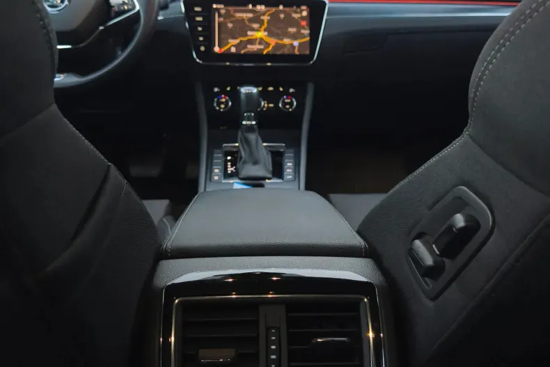 Skoda Superb din 2022 cu 147.113 km - oferta SKO142584 - foto 30