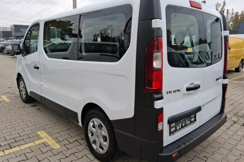 Renault Trafic din 2023 cu 70.185 km - oferta REN142589 - foto 6