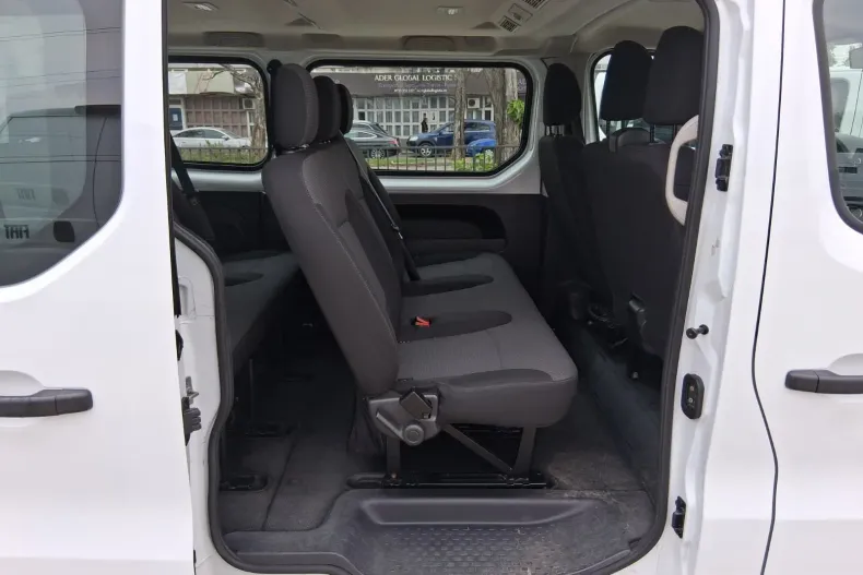 Renault Trafic din 2023 cu 70.185 km - oferta REN142589 - foto 8