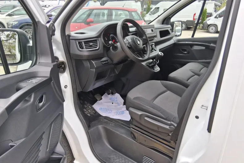Renault Trafic din 2023 cu 66.032 km - oferta REN142591 - foto 12