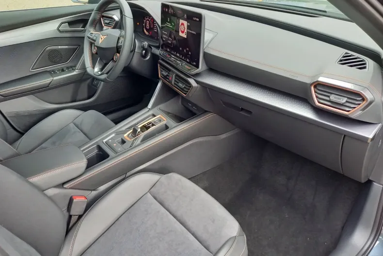 Cupra Formentor din 2025 cu 2.600 km - oferta CUP142599 - foto 9