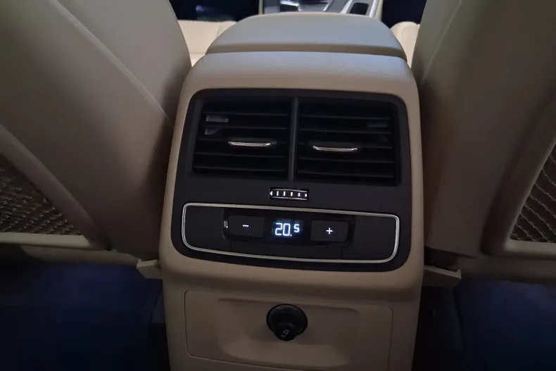 Audi A4 din 2021 cu 52.313 km - oferta AUD142603 - foto 36