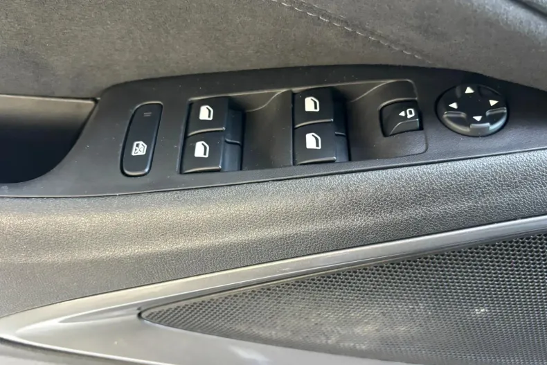 Opel Crossland din 2023 cu 64.900 km - oferta OPE142616 - foto 24