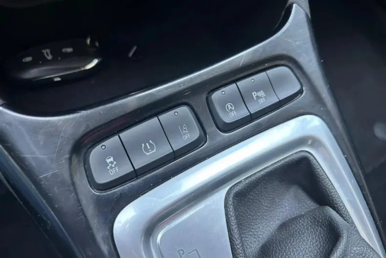 Opel Crossland din 2023 cu 64.900 km - oferta OPE142616 - foto 27