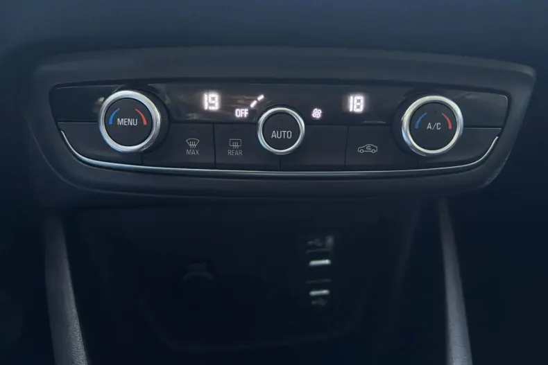 Opel Crossland din 2023 cu 64.900 km - oferta OPE142616 - foto 28