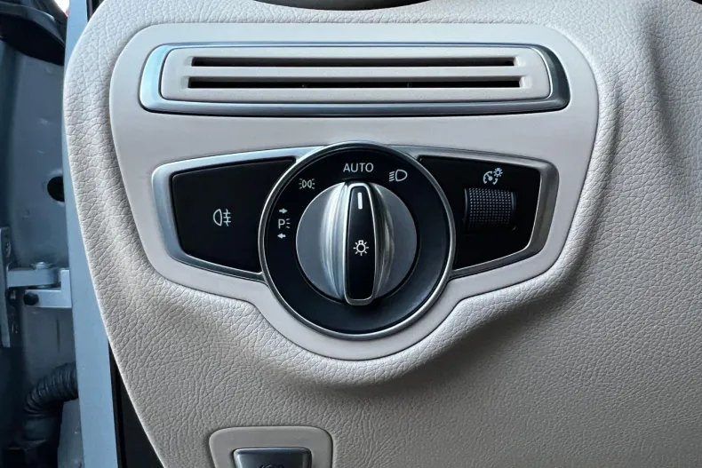 Mercedes-Benz GLC din 2020 cu 132.426 km - oferta MER142646 - foto 22