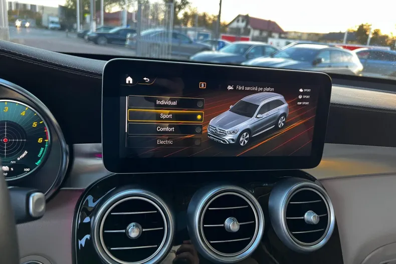 Mercedes-Benz GLC din 2020 cu 132.426 km - oferta MER142646 - foto 32