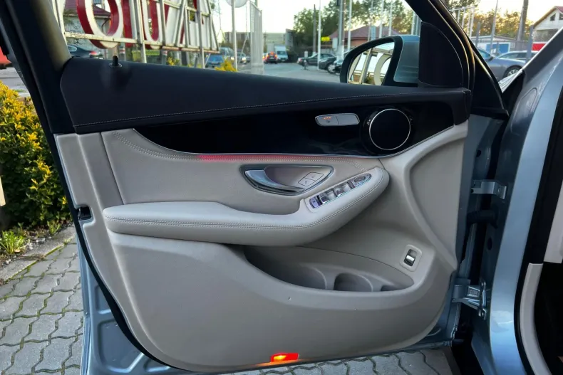 Mercedes-Benz GLC din 2020 cu 132.426 km - oferta MER142646 - foto 35