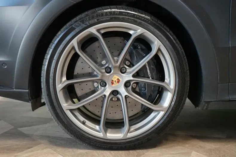 Porsche Cayenne din 2021 cu 71.143 km - oferta POR142659 - foto 7