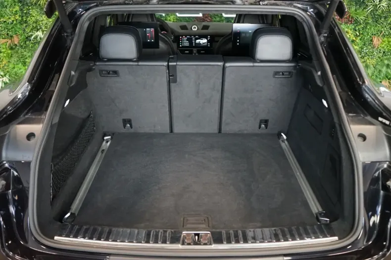 Porsche Cayenne din 2021 cu 71.143 km - oferta POR142659 - foto 19