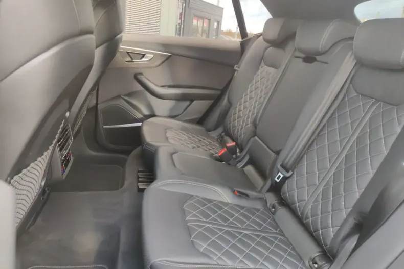 Audi Q8 din 2022 cu 65.990 km - oferta AUD142665 - foto 12