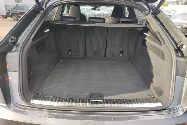 Audi Q8 din 2022 cu 65.990 km - oferta AUD142665 - foto 13