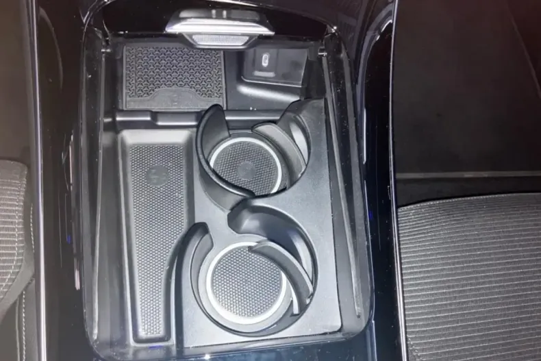 Mercedes-Benz GLC 200 din 2024 cu 9.063 km - oferta MER142666 - foto 22