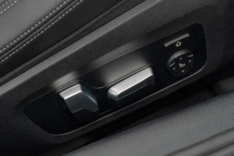 BMW M8 din 2021 cu 29.900 km - oferta BMW142675 - foto 22