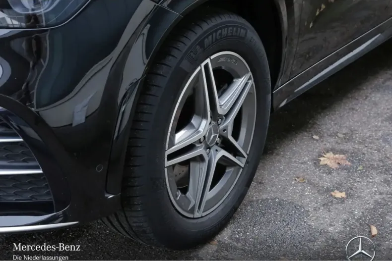 Mercedes-Benz GLE 53 AMG din 2021 cu 44.268 km - oferta MER142681 - foto 3