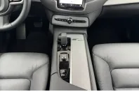 Volvo XC90 din 2024 cu 23.224 km - oferta VOL142698 - foto 9