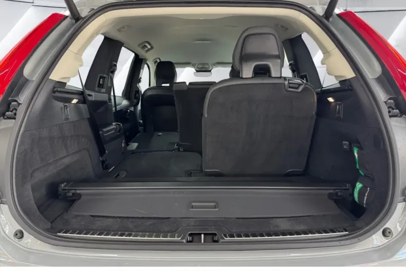 Volvo XC90 din 2024 cu 23.224 km - oferta VOL142698 - foto 13