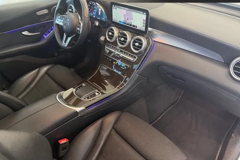 Mercedes-Benz GLC 300 din 2021 cu 75.470 km - oferta MER142728 - foto 12