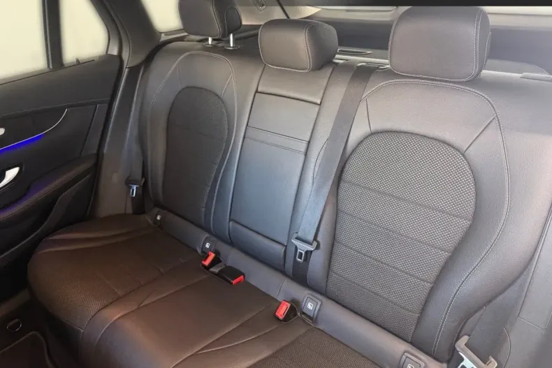 Mercedes-Benz GLC 300 din 2021 cu 75.470 km - oferta MER142728 - foto 14