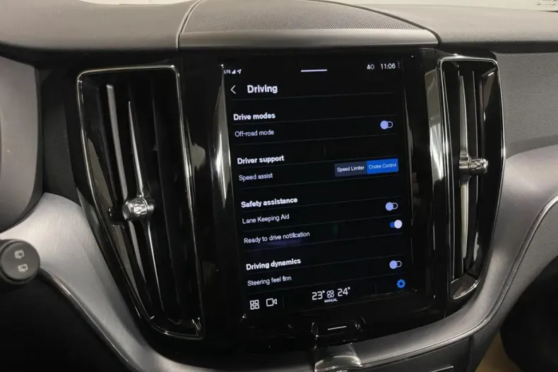 Volvo XC60 din 2021 cu 136.886 km - oferta VOL142729 - foto 19