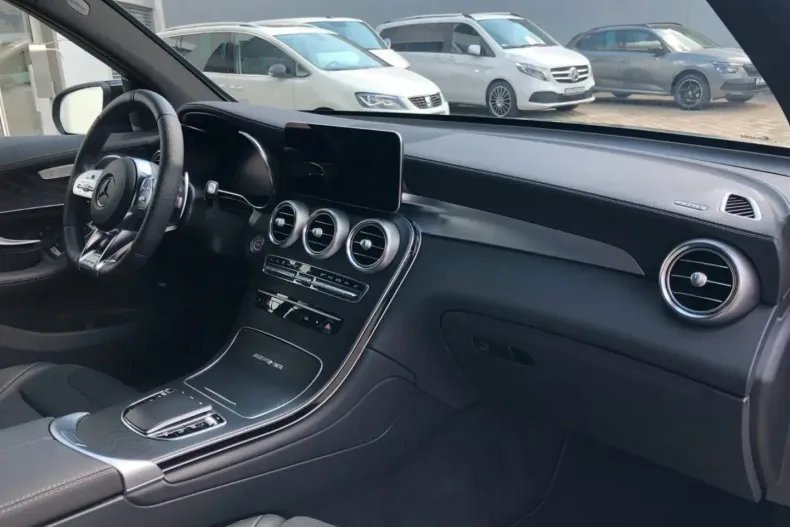 Mercedes-Benz GLC 63 AMG din 2021 cu 5.000 km - oferta MER142731 - foto 6