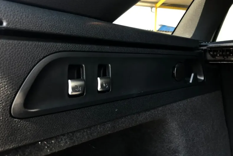 Mercedes-Benz GLC 63 AMG din 2021 cu 5.000 km - oferta MER142731 - foto 14