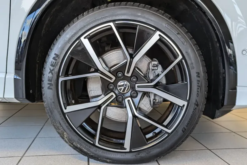 Volkswagen Tiguan din 2024 cu 27.872 km - oferta VOL142737 - foto 10