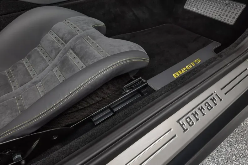 Ferrari 812 din 2021 cu 6.000 km - oferta FER142742 - foto 21