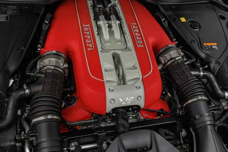 Ferrari 812 din 2021 cu 6.000 km - oferta FER142742 - foto 26