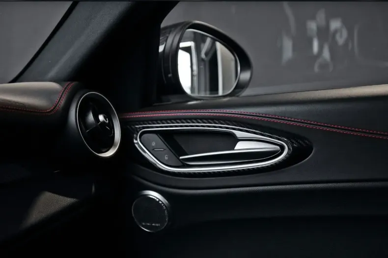 Alfa Romeo Giulia din 2021 cu 21.300 km - oferta ALF142755 - foto 22