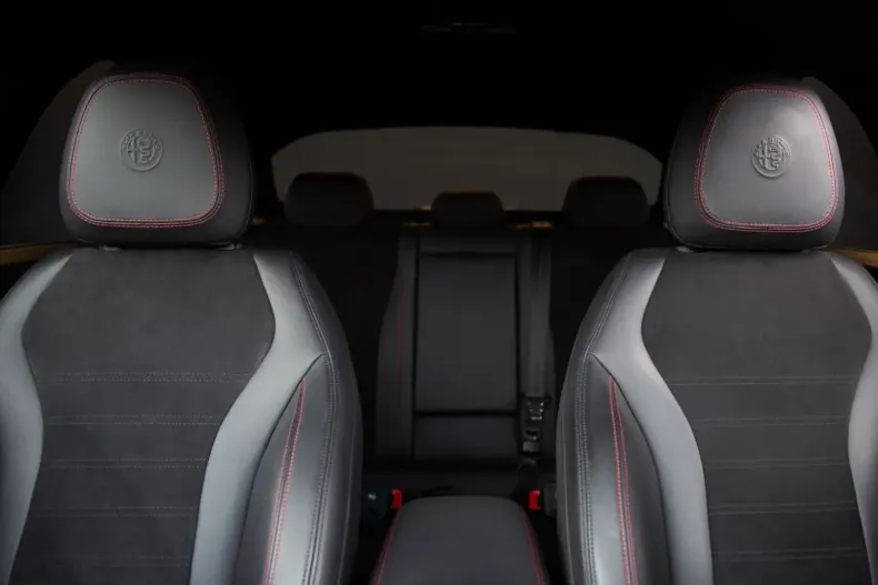 Alfa Romeo Giulia din 2021 cu 21.300 km - oferta ALF142755 - foto 25