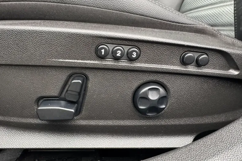 Alfa Romeo Giulia din 2024 cu 27.000 km - oferta ALF142757 - foto 27