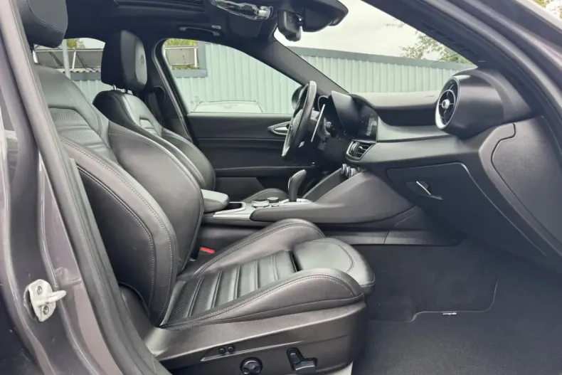 Alfa Romeo Giulia din 2024 cu 27.000 km - oferta ALF142757 - foto 35