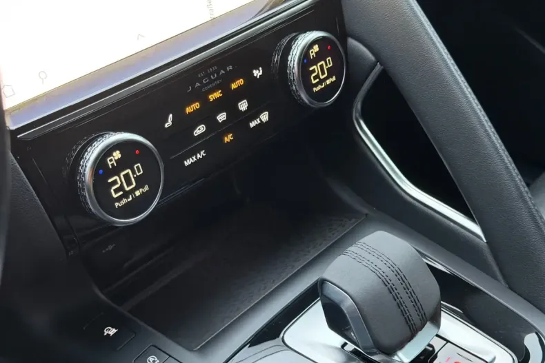 Jaguar E-Pace din 2021 cu 59.980 km - oferta JAG142762 - foto 23