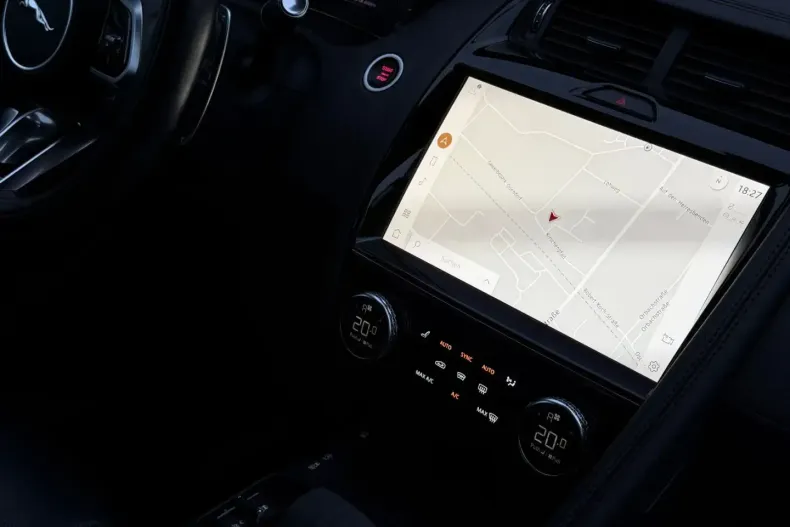 Jaguar E-Pace din 2021 cu 59.980 km - oferta JAG142762 - foto 25