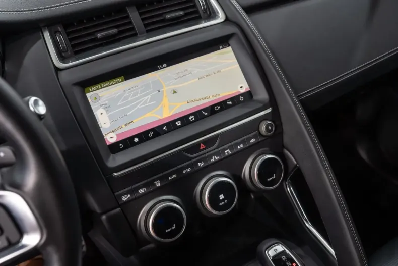 Jaguar E-Pace din 2020 cu 49.667 km - oferta JAG142764 - foto 20