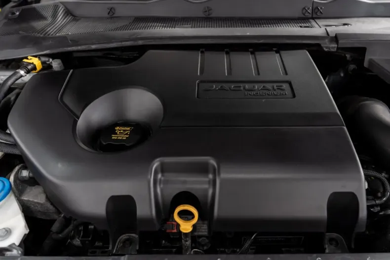 Jaguar E-Pace din 2020 cu 49.667 km - oferta JAG142764 - foto 24